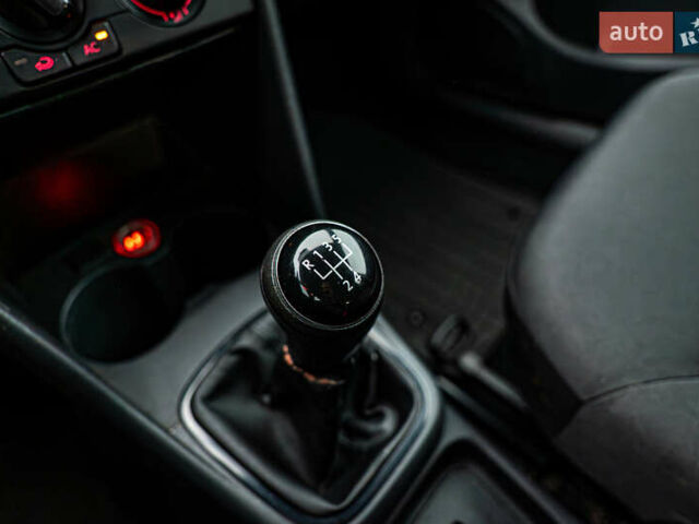 Белый Фольксваген Поло, объемом двигателя 1.2 л и пробегом 180 тыс. км за 6123 $, фото 14 на Automoto.ua