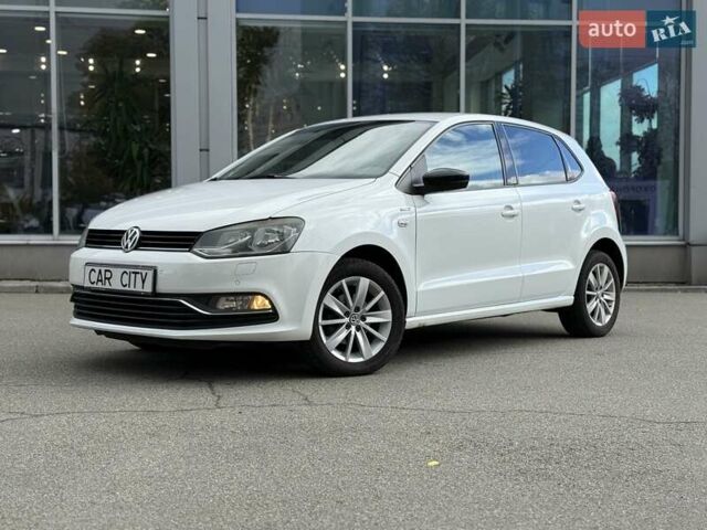 Білий Фольксваген Поло, об'ємом двигуна 1.2 л та пробігом 132 тис. км за 8300 $, фото 2 на Automoto.ua