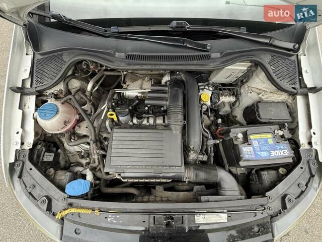 Білий Фольксваген Поло, об'ємом двигуна 1.2 л та пробігом 132 тис. км за 8300 $, фото 24 на Automoto.ua