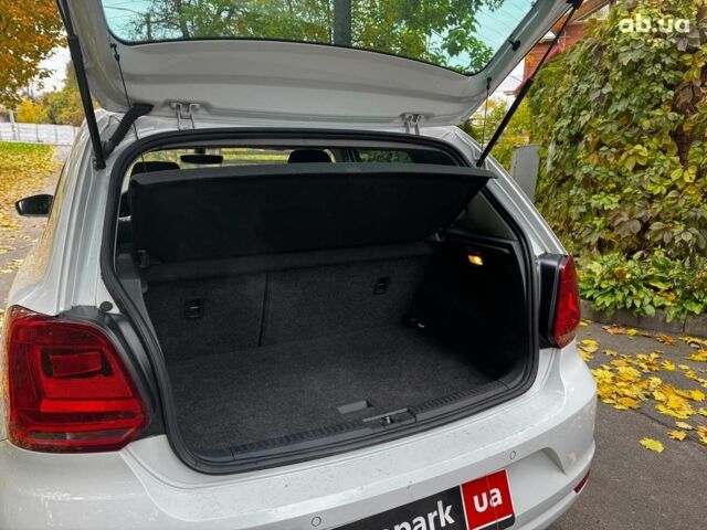 Белый Фольксваген Поло, объемом двигателя 1.2 л и пробегом 238 тыс. км за 9490 $, фото 7 на Automoto.ua