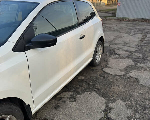 Білий Фольксваген Поло, об'ємом двигуна 1.2 л та пробігом 172 тис. км за 5350 $, фото 3 на Automoto.ua