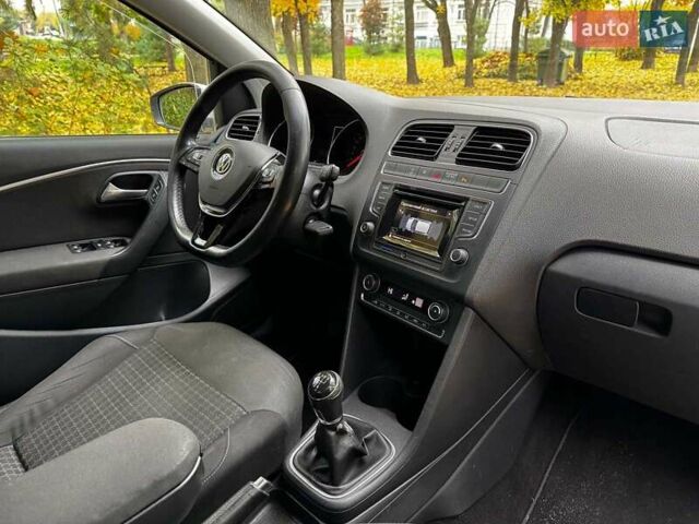 Белый Фольксваген Поло, объемом двигателя 1.2 л и пробегом 238 тыс. км за 9490 $, фото 29 на Automoto.ua