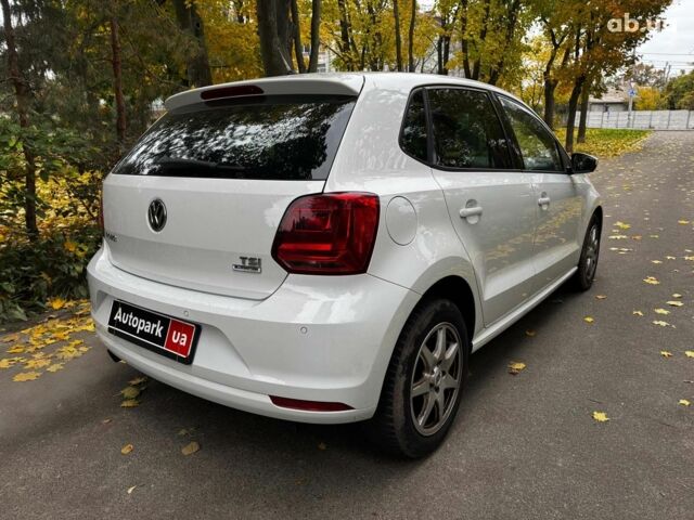 Белый Фольксваген Поло, объемом двигателя 1.2 л и пробегом 238 тыс. км за 9490 $, фото 5 на Automoto.ua