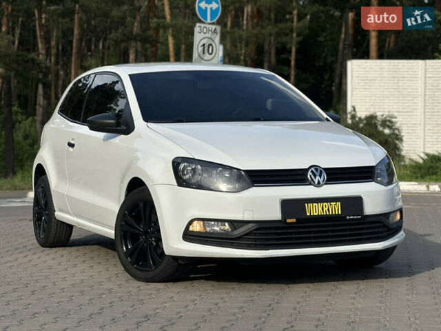 Белый Фольксваген Поло, объемом двигателя 1.2 л и пробегом 190 тыс. км за 5950 $, фото 5 на Automoto.ua