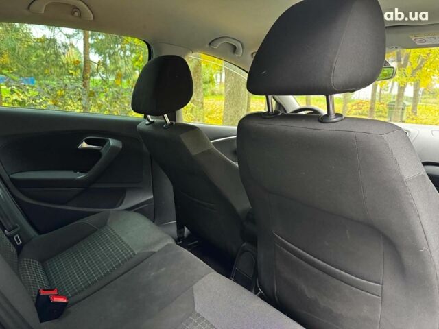 Белый Фольксваген Поло, объемом двигателя 1.2 л и пробегом 238 тыс. км за 9490 $, фото 26 на Automoto.ua