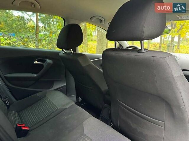 Белый Фольксваген Поло, объемом двигателя 1.2 л и пробегом 238 тыс. км за 9490 $, фото 25 на Automoto.ua