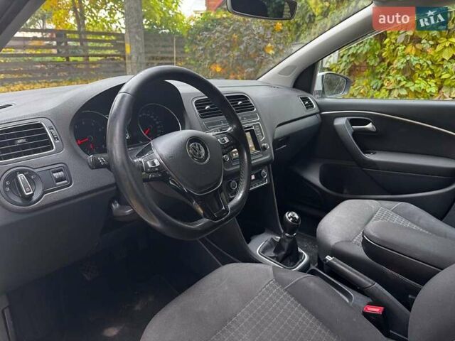 Белый Фольксваген Поло, объемом двигателя 1.2 л и пробегом 238 тыс. км за 9490 $, фото 11 на Automoto.ua