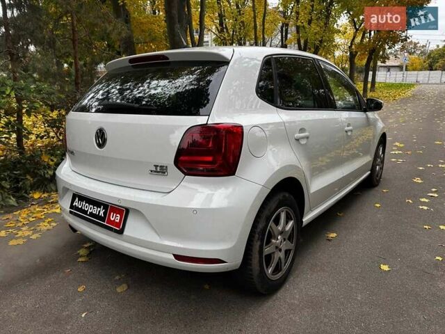 Белый Фольксваген Поло, объемом двигателя 1.2 л и пробегом 238 тыс. км за 9490 $, фото 4 на Automoto.ua