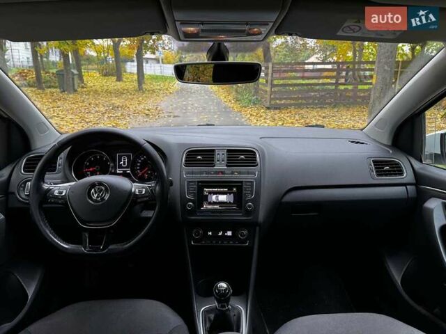 Белый Фольксваген Поло, объемом двигателя 1.2 л и пробегом 238 тыс. км за 9490 $, фото 24 на Automoto.ua