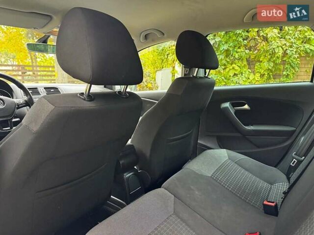 Белый Фольксваген Поло, объемом двигателя 1.2 л и пробегом 238 тыс. км за 9490 $, фото 23 на Automoto.ua