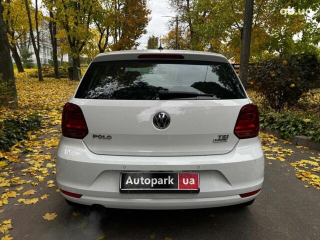 Белый Фольксваген Поло, объемом двигателя 1.2 л и пробегом 238 тыс. км за 9490 $, фото 6 на Automoto.ua