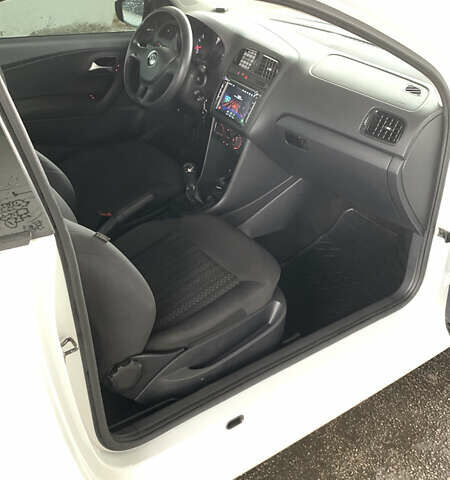 Білий Фольксваген Поло, об'ємом двигуна 1.2 л та пробігом 181 тис. км за 6500 $, фото 7 на Automoto.ua