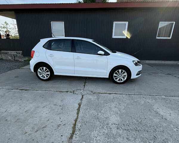 Білий Фольксваген Поло, об'ємом двигуна 1.4 л та пробігом 143 тис. км за 10700 $, фото 6 на Automoto.ua