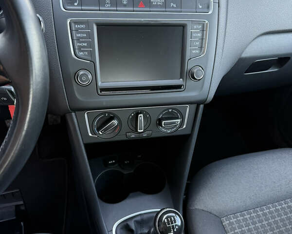 Білий Фольксваген Поло, об'ємом двигуна 1.4 л та пробігом 143 тис. км за 10700 $, фото 14 на Automoto.ua