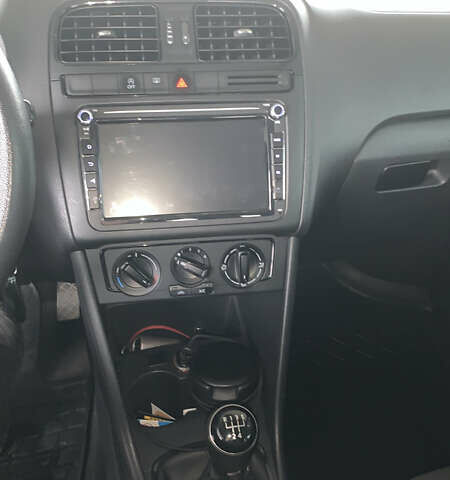 Білий Фольксваген Поло, об'ємом двигуна 1.2 л та пробігом 181 тис. км за 6500 $, фото 13 на Automoto.ua