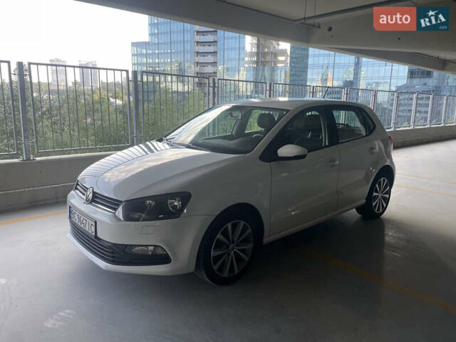 Белый Фольксваген Поло, объемом двигателя 1.42 л и пробегом 158 тыс. км за 10300 $, фото 2 на Automoto.ua