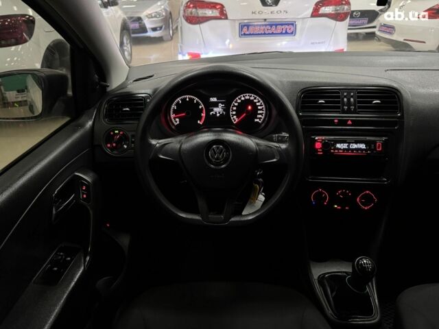 Білий Фольксваген Поло, об'ємом двигуна 1.6 л та пробігом 139 тис. км за 8700 $, фото 10 на Automoto.ua
