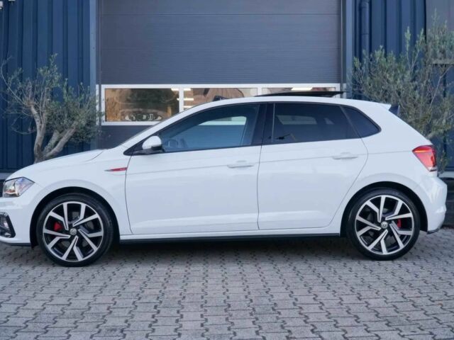 Білий Фольксваген Поло, об'ємом двигуна 2 л та пробігом 30 тис. км за 7000 $, фото 3 на Automoto.ua