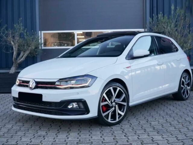 Білий Фольксваген Поло, об'ємом двигуна 2 л та пробігом 30 тис. км за 7000 $, фото 2 на Automoto.ua