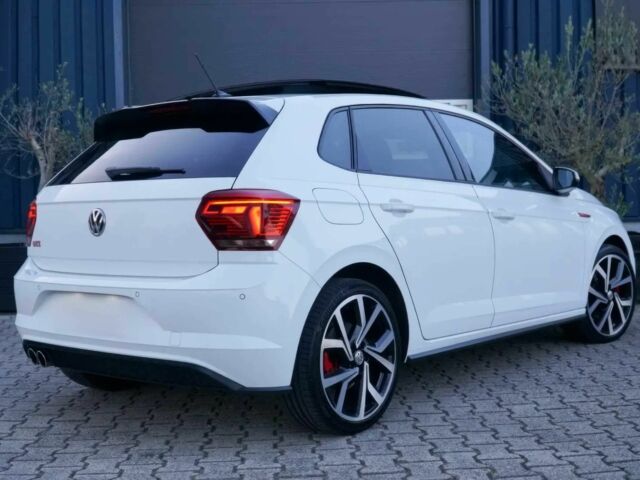 Білий Фольксваген Поло, об'ємом двигуна 2 л та пробігом 30 тис. км за 7000 $, фото 5 на Automoto.ua