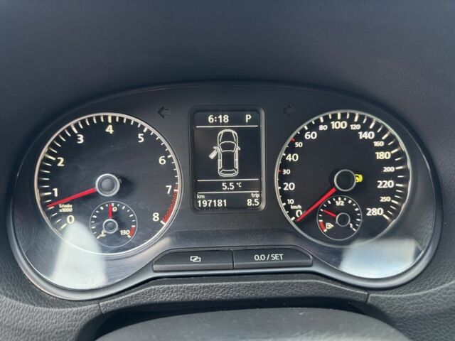 Белый Фольксваген Поло, объемом двигателя 1.4 л и пробегом 198 тыс. км за 6900 $, фото 17 на Automoto.ua