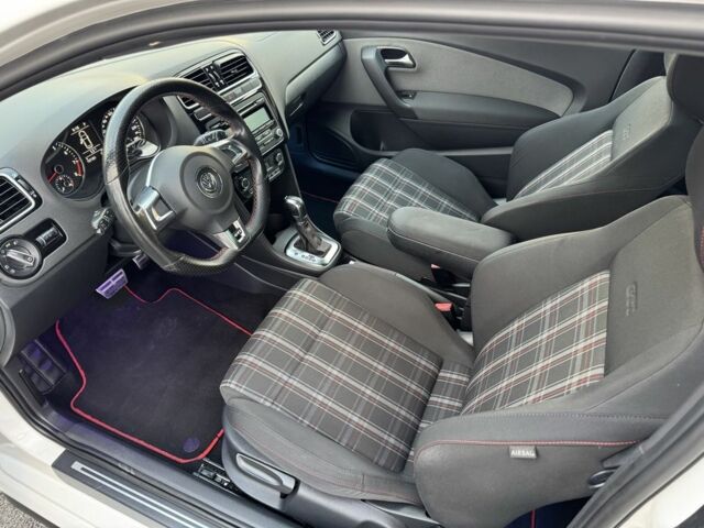 Белый Фольксваген Поло, объемом двигателя 1.4 л и пробегом 198 тыс. км за 6900 $, фото 14 на Automoto.ua