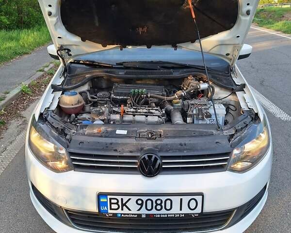 Білий Фольксваген Поло, об'ємом двигуна 1.6 л та пробігом 223 тис. км за 6700 $, фото 14 на Automoto.ua