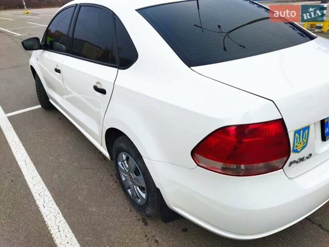 Белый Фольксваген Поло, объемом двигателя 1.6 л и пробегом 55 тыс. км за 6700 $, фото 6 на Automoto.ua
