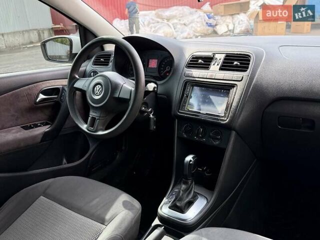 Білий Фольксваген Поло, об'ємом двигуна 1.6 л та пробігом 179 тис. км за 6400 $, фото 22 на Automoto.ua