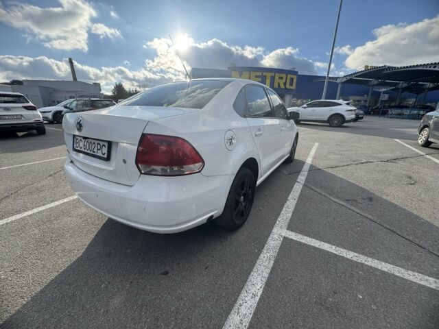 Белый Фольксваген Поло, объемом двигателя 1.6 л и пробегом 329 тыс. км за 4350 $, фото 2 на Automoto.ua