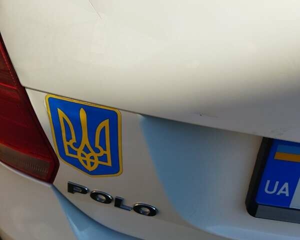 Белый Фольксваген Поло, объемом двигателя 1.6 л и пробегом 55 тыс. км за 6700 $, фото 17 на Automoto.ua