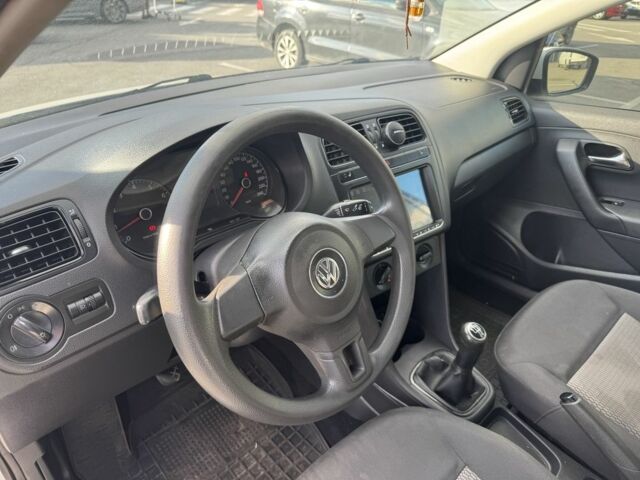 Белый Фольксваген Поло, объемом двигателя 1.6 л и пробегом 329 тыс. км за 4350 $, фото 8 на Automoto.ua