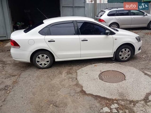 Белый Фольксваген Поло, объемом двигателя 1.6 л и пробегом 220 тыс. км за 5000 $, фото 10 на Automoto.ua
