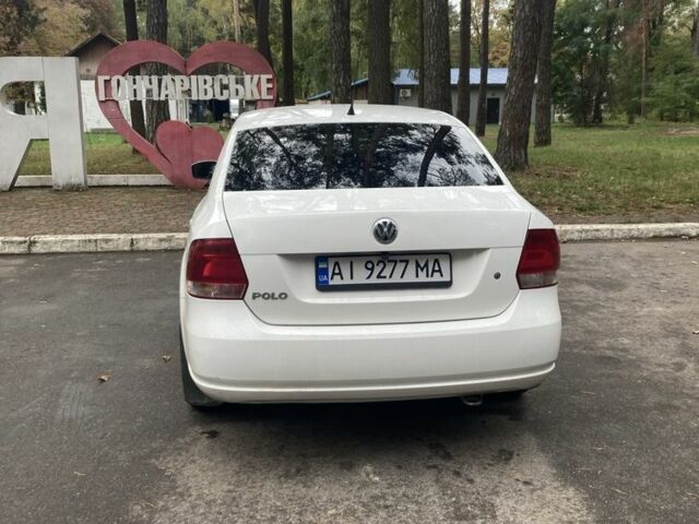 Білий Фольксваген Поло, об'ємом двигуна 1.6 л та пробігом 240 тис. км за 5600 $, фото 2 на Automoto.ua