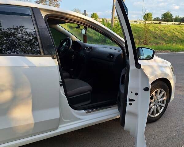 Білий Фольксваген Поло, об'ємом двигуна 1.6 л та пробігом 223 тис. км за 6700 $, фото 8 на Automoto.ua
