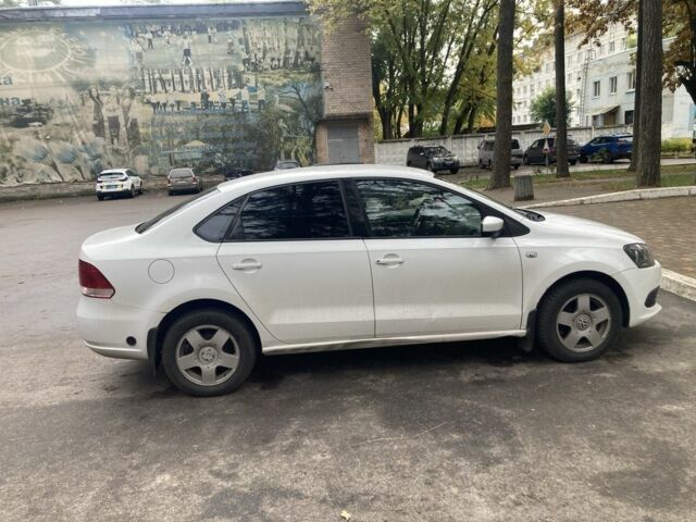 Білий Фольксваген Поло, об'ємом двигуна 1.6 л та пробігом 240 тис. км за 5600 $, фото 1 на Automoto.ua
