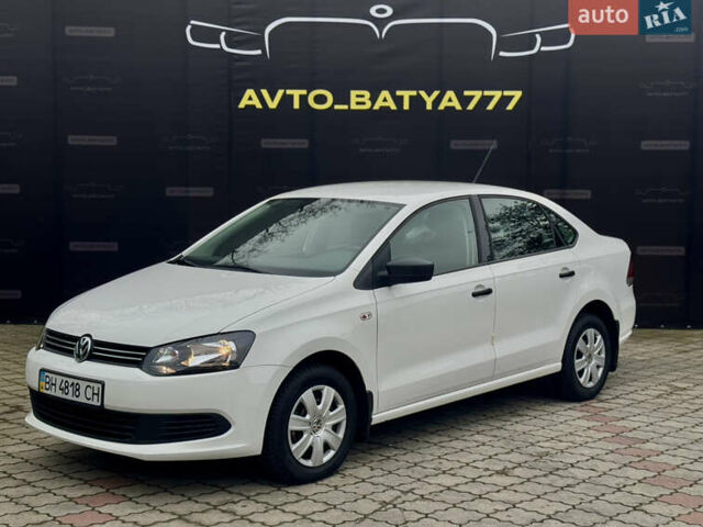 Белый Фольксваген Поло, объемом двигателя 1.6 л и пробегом 15 тыс. км за 9400 $, фото 2 на Automoto.ua