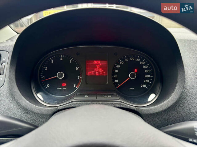 Белый Фольксваген Поло, объемом двигателя 1.6 л и пробегом 15 тыс. км за 9400 $, фото 17 на Automoto.ua