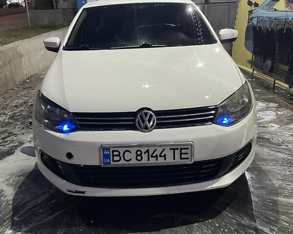 Белый Фольксваген Поло, объемом двигателя 1.6 л и пробегом 231 тыс. км за 6200 $, фото 5 на Automoto.ua
