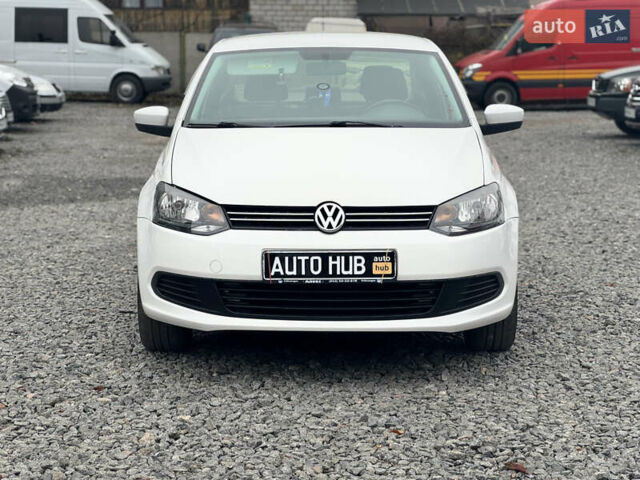 Белый Фольксваген Поло, объемом двигателя 1.6 л и пробегом 202 тыс. км за 5500 $, фото 2 на Automoto.ua