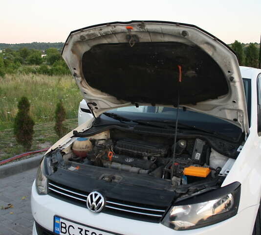 Белый Фольксваген Поло, объемом двигателя 1.6 л и пробегом 244 тыс. км за 6100 $, фото 7 на Automoto.ua