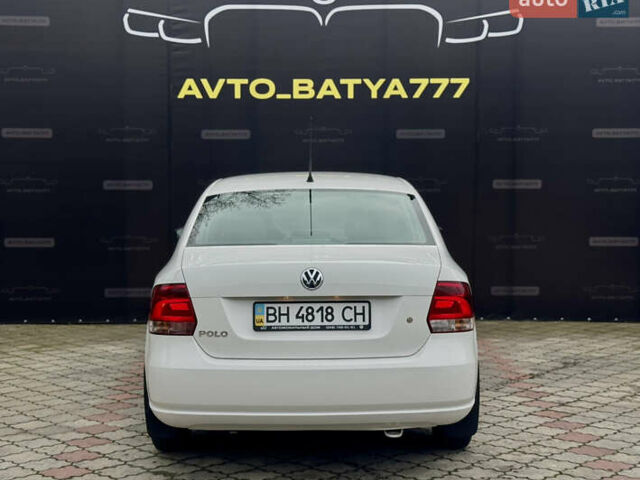 Белый Фольксваген Поло, объемом двигателя 1.6 л и пробегом 15 тыс. км за 9400 $, фото 4 на Automoto.ua