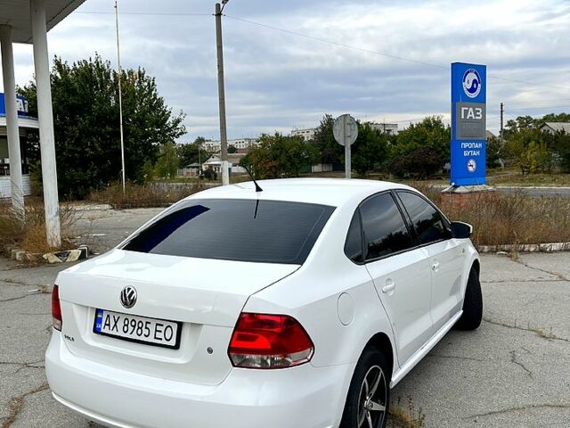 Білий Фольксваген Поло, об'ємом двигуна 1.6 л та пробігом 200 тис. км за 5200 $, фото 2 на Automoto.ua