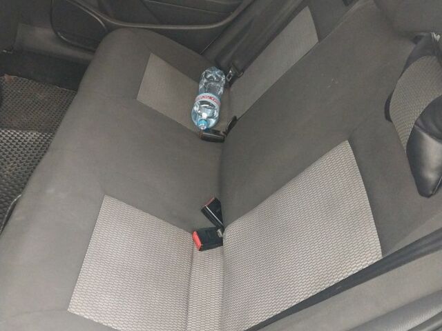 Білий Фольксваген Поло, об'ємом двигуна 1.6 л та пробігом 247 тис. км за 5200 $, фото 6 на Automoto.ua