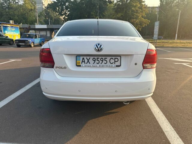 Белый Фольксваген Поло, объемом двигателя 1.6 л и пробегом 164 тыс. км за 9000 $, фото 4 на Automoto.ua