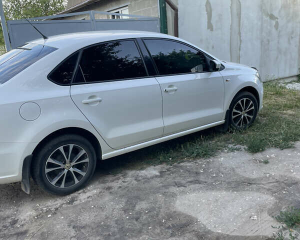Белый Фольксваген Поло, объемом двигателя 1.6 л и пробегом 190 тыс. км за 6600 $, фото 7 на Automoto.ua