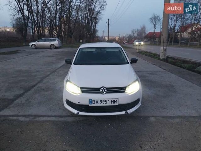 Белый Фольксваген Поло, объемом двигателя 1.6 л и пробегом 269 тыс. км за 5500 $, фото 1 на Automoto.ua