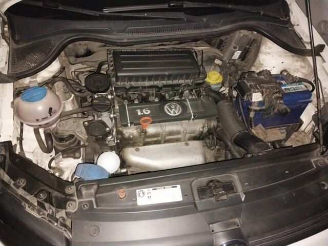 Білий Фольксваген Поло, об'ємом двигуна 1.6 л та пробігом 247 тис. км за 5200 $, фото 9 на Automoto.ua