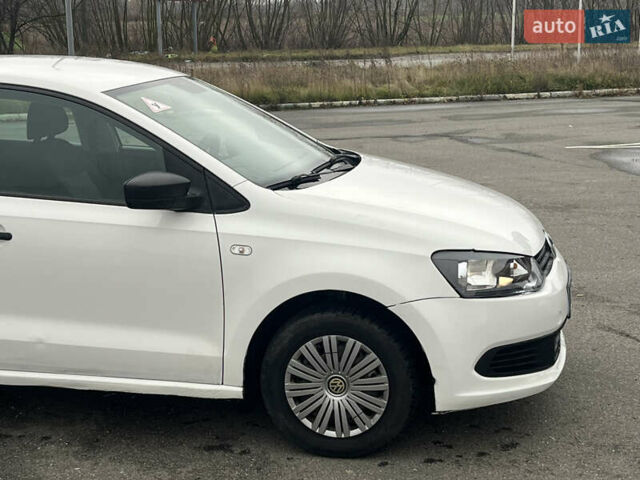 Белый Фольксваген Поло, объемом двигателя 1.6 л и пробегом 254 тыс. км за 4800 $, фото 7 на Automoto.ua