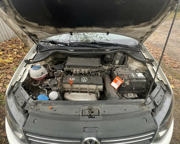 Білий Фольксваген Поло, об'ємом двигуна 1.6 л та пробігом 167 тис. км за 8000 $, фото 6 на Automoto.ua